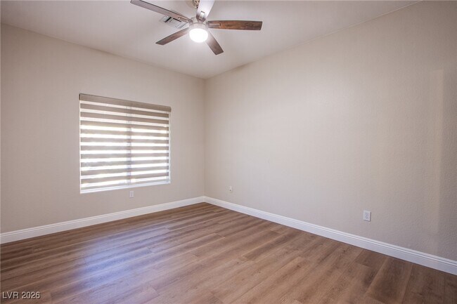 Building Photo - 2660 Crown Ridge Dr