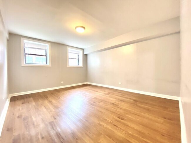 Building Photo - 2 bedroom in Chicago IL 60640