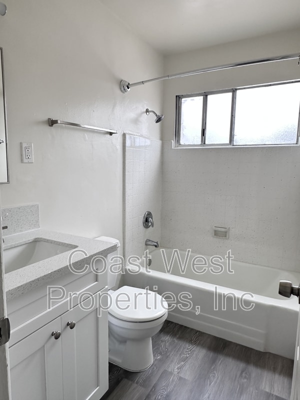 Building Photo - 1620 Reed Ave