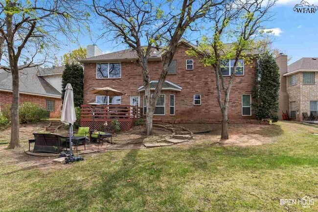 Building Photo - 2804 S Shepherds Glen