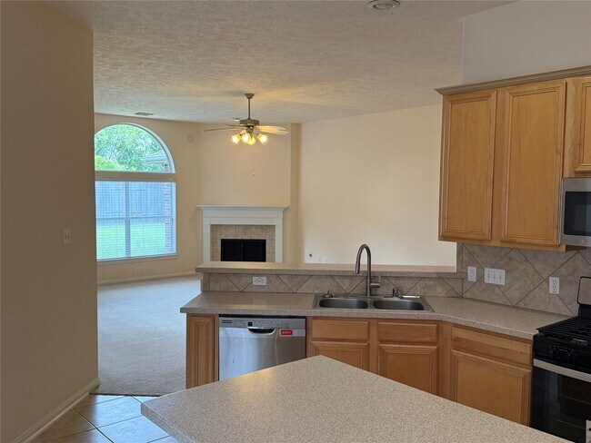 Building Photo - 10727 Gilford Crest Dr