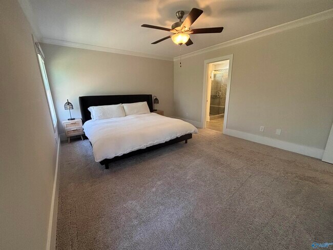 Building Photo - 109 Pitalo St