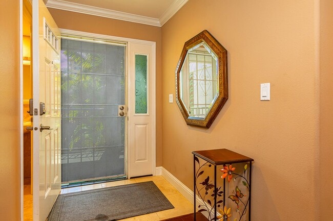 Building Photo - Fully Furnished 2 Bed/ 2 Bath Hale Kanani Condo, Across the Street from The Cove & Charley Young ...