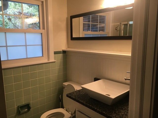 Building Photo - 807 Woodward St