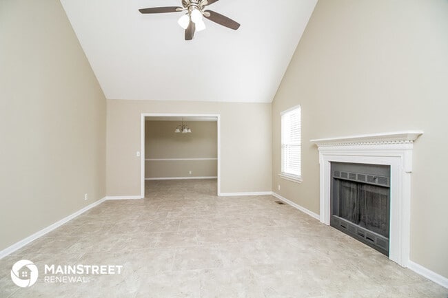 Building Photo - 3292 LUANN Dr