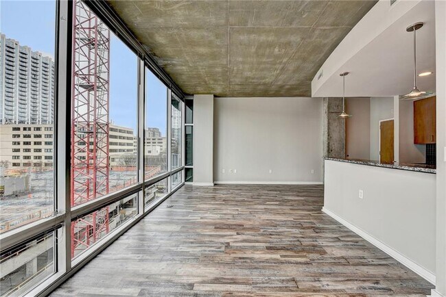 Building Photo - 923 Peachtree St NE