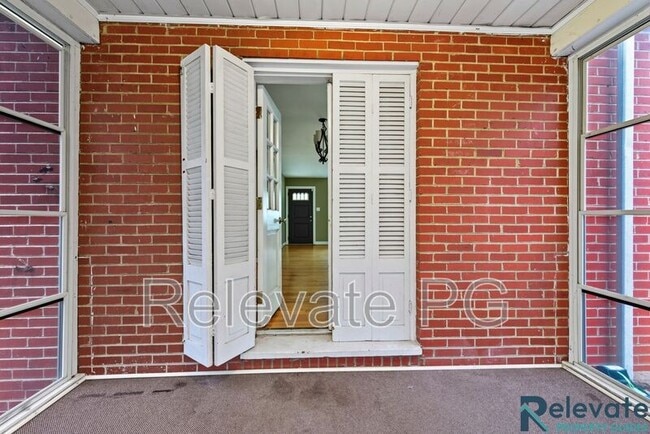 Building Photo - 401 Keats Rd