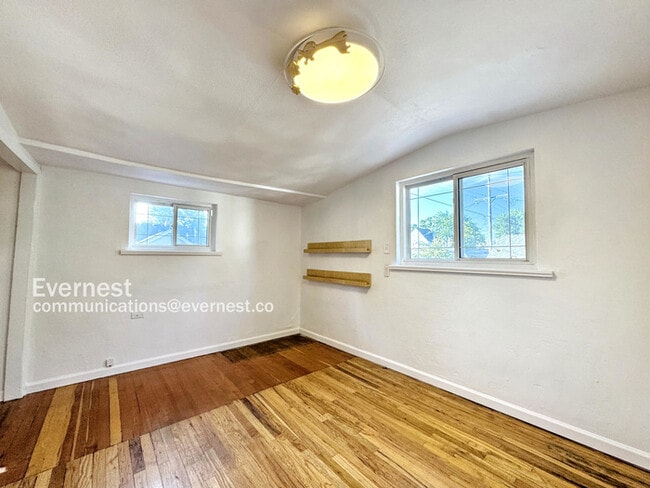 Building Photo - 4886 Osceola St