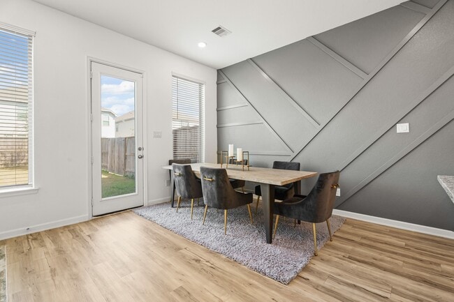 Building Photo - 4103 Balboa Dr