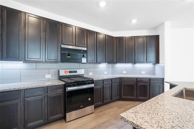 Building Photo - 18307 Sessile Oak Dr