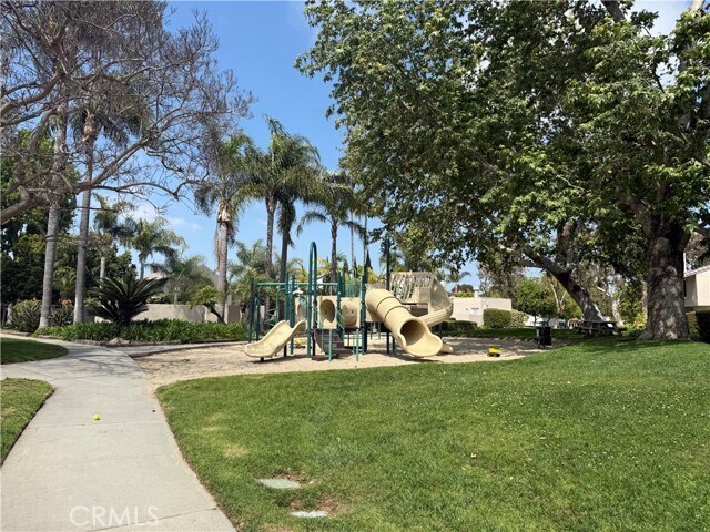 Building Photo - 2632 Vista Del Oro