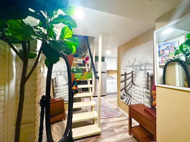 Building Photo - Modern Comfort Meets Convenience – Fully F...