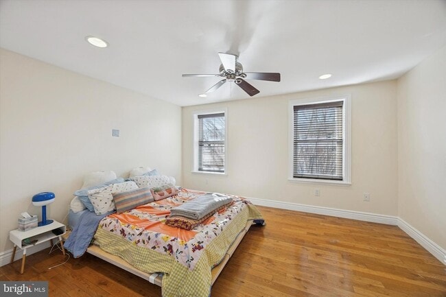 Building Photo - 341 Dickinson St