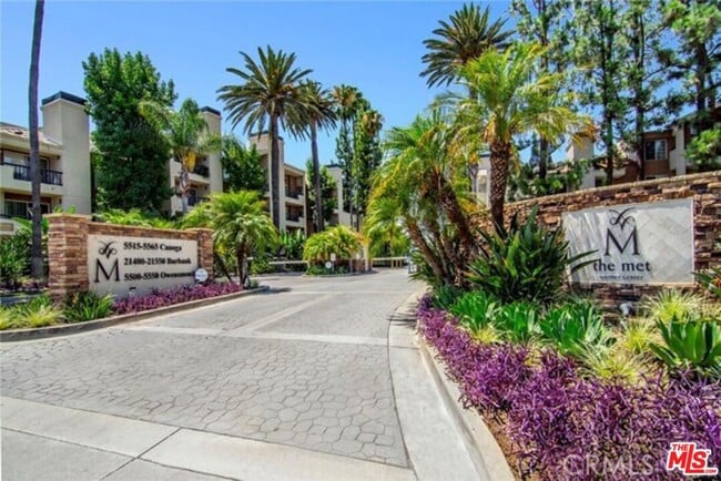 Building Photo - 21400 Burbank Blvd