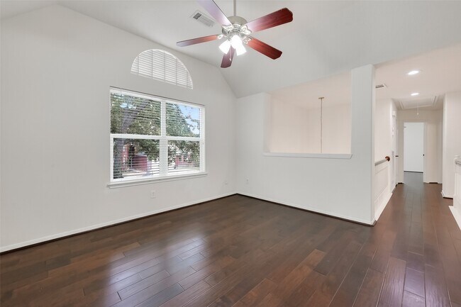 Building Photo - 19715 Azalea Brook Way