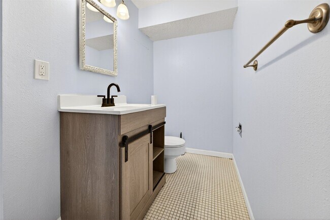 Building Photo - 1261 Mautenne Dr