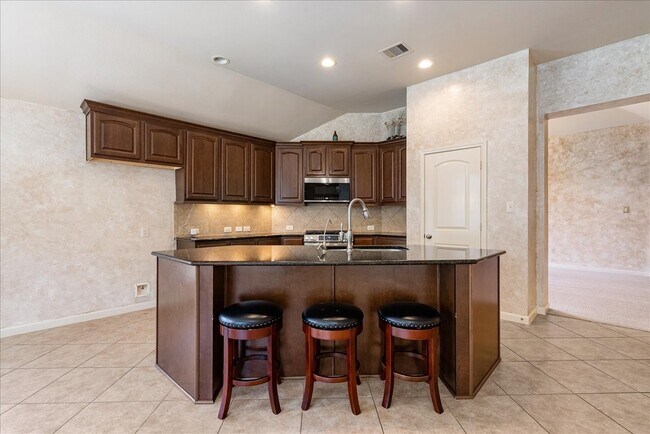 Building Photo - 4015 Pearl Pass Ln