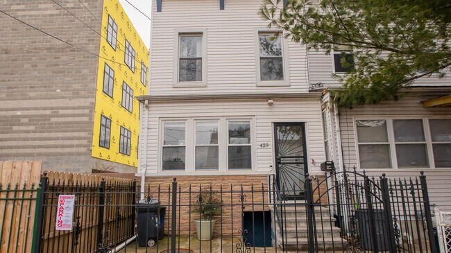 Street view - 429 Mallory Ave