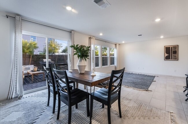 Building Photo - Be the first to live in this brand-new expansive two-story former model home!