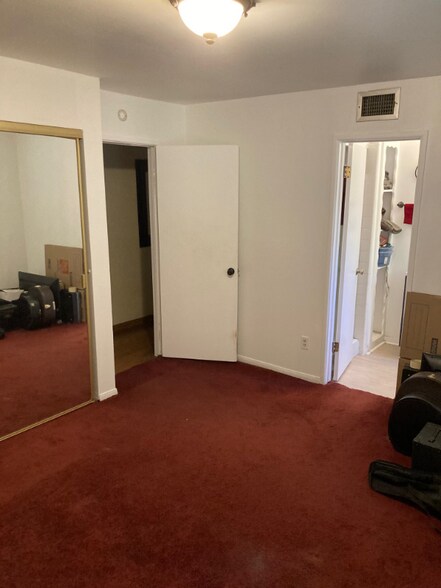 Building Photo - 8831 Debra Ave