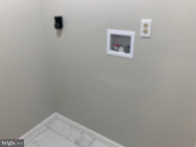 Building Photo - 203 E Penn Ave