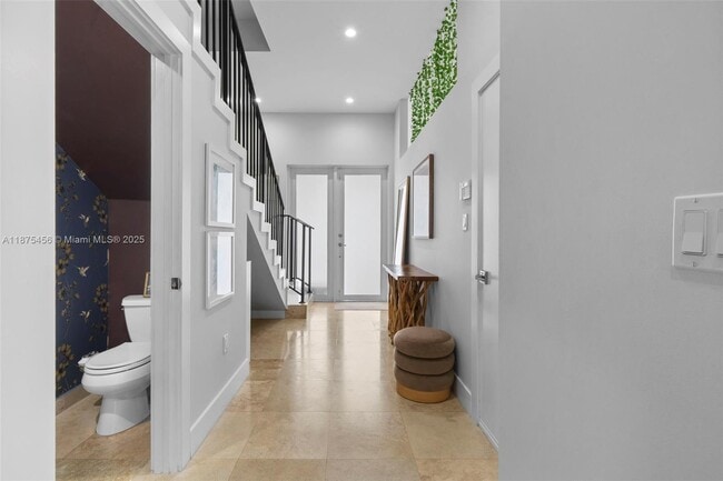 Building Photo - 3506 NE 166th St