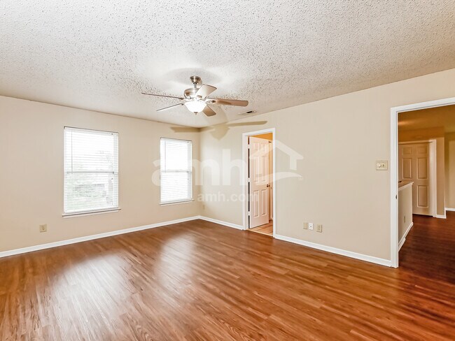 Building Photo - 6768 W Philadelphia Dr