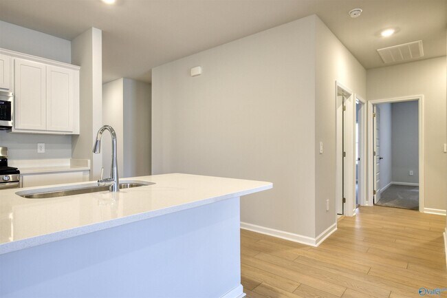 Building Photo - 12392 Whitcomb Cir