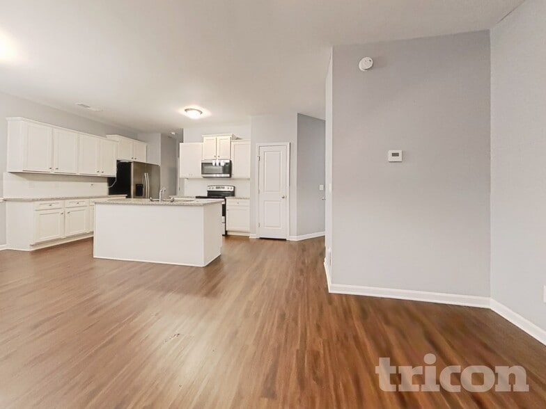 Building Photo - 2271 Wentworth Park Dr