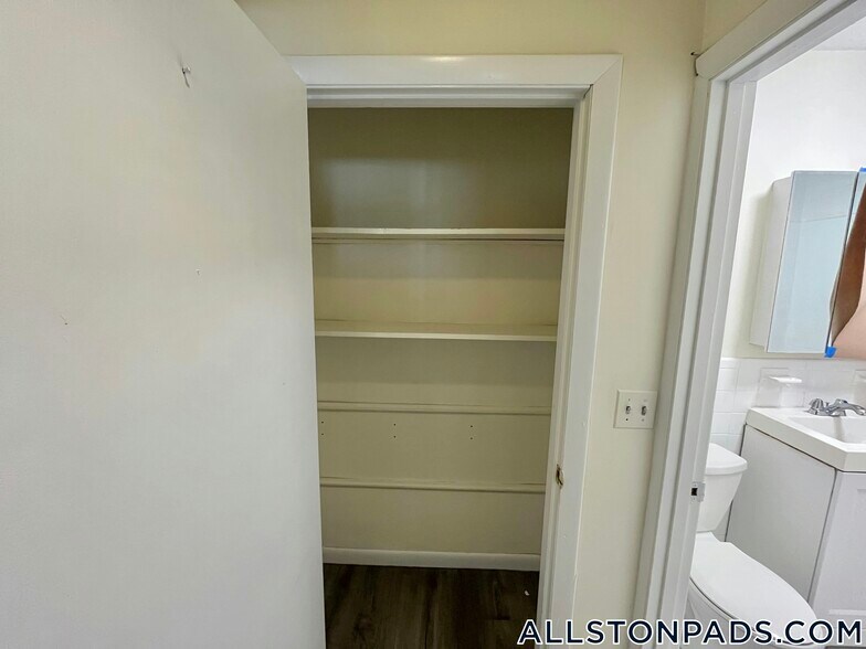 Building Photo - 26 Allston St