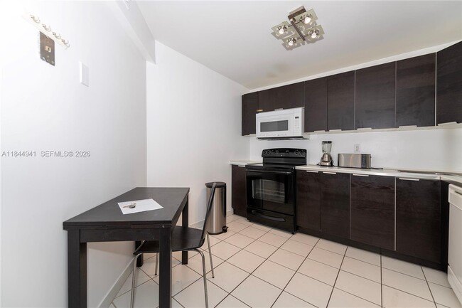 Building Photo - 2750 NE 183rd St