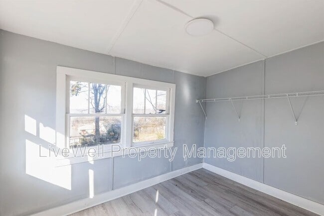 Building Photo - 1514 31st St Ensley