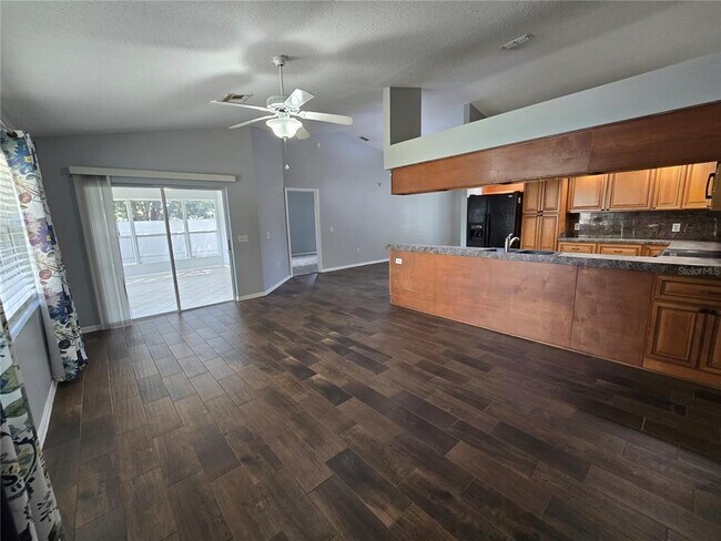 Building Photo - 3901 Laurel Branch Ct