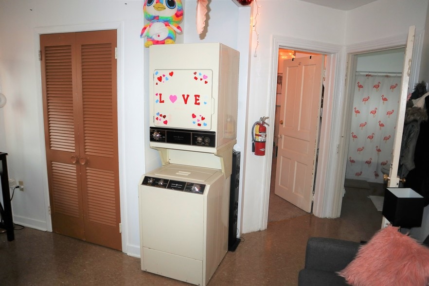 Building Photo - 84 3rd St