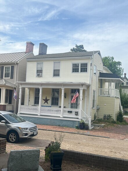 Building Photo - 416 Glasgow St