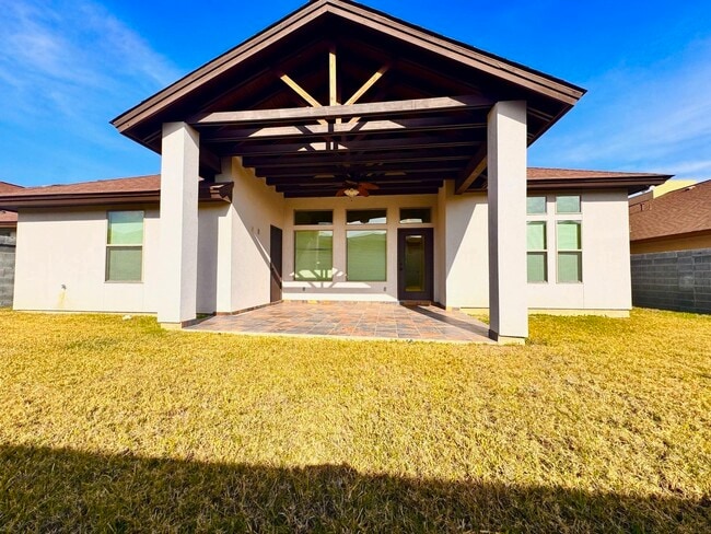 Building Photo - 512 Otero Dr