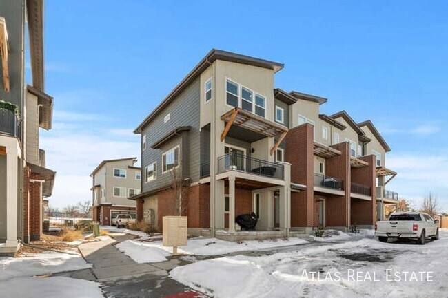 Building Photo - 7856 W 43rd Pl