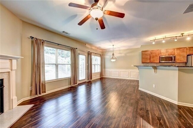 Building Photo - 6225 Apple Rose Dr