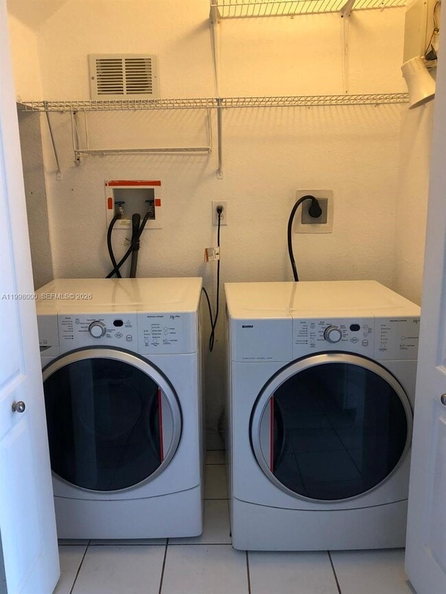 Building Photo - 8970 W Flagler St