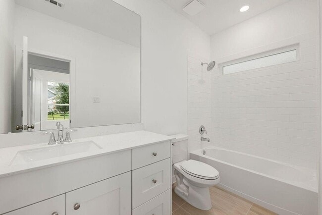 Building Photo - 6411 Symphony Wave Dr