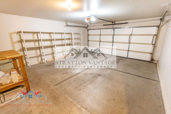 Building Photo - 4831 W Kristal Way