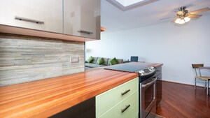 Building Photo - 6171 N Sheridan Rd