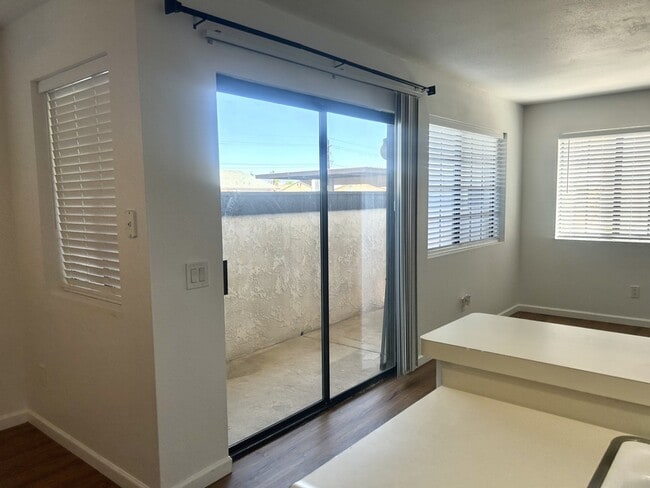 Building Photo - 1190 Ramar Rd