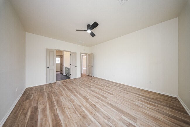 Building Photo - 11601 Hackney Ln