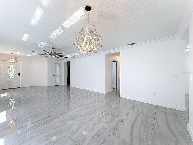 Building Photo - 12844 Oulton Cir