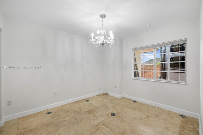 Building Photo - 3363 SW 154th Ct
