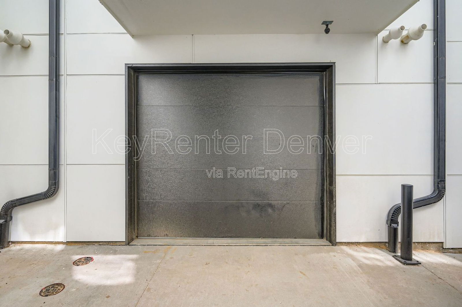 Building Photo - 2208 S Albion St