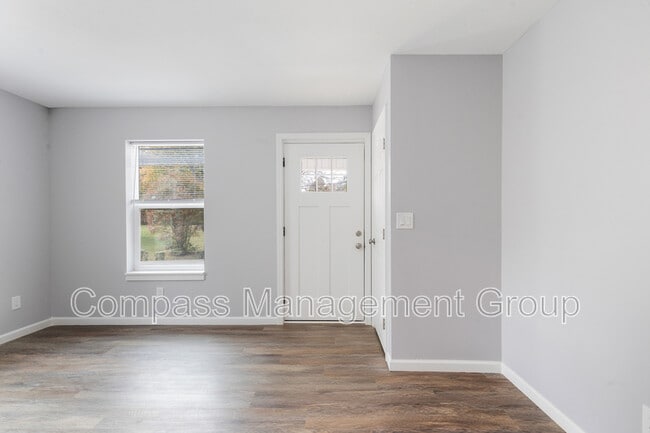 Building Photo - 6900 Seaver Dr NW