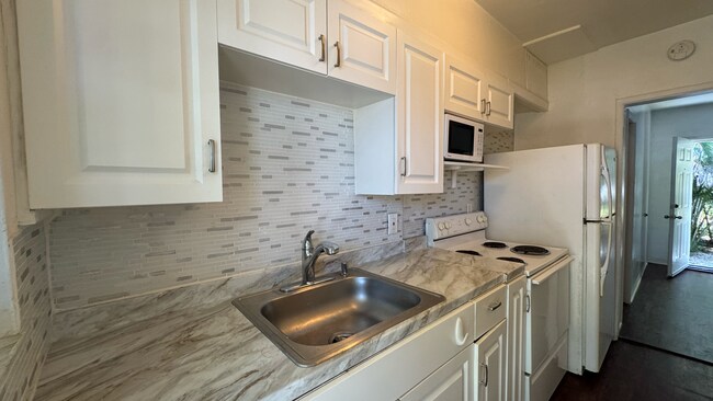 Building Photo - Villa Style Apartment 4410 / Unit 4410