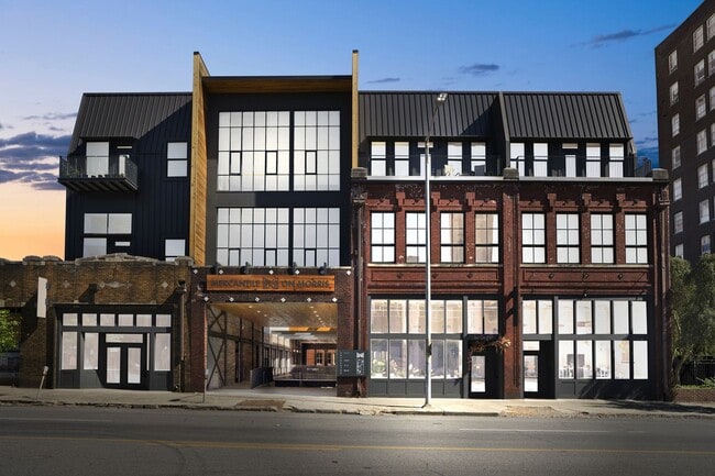 Building Photo - 2212 1st Ave N